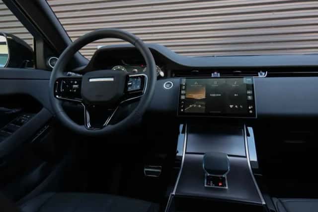 Land Rover Range Rover Evoque (2026) thumbnail 33
