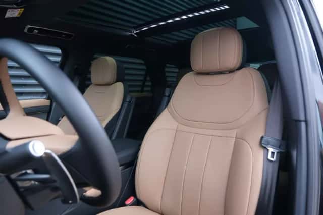 Land Rover Range Rover Sport (2026) thumbnail 6