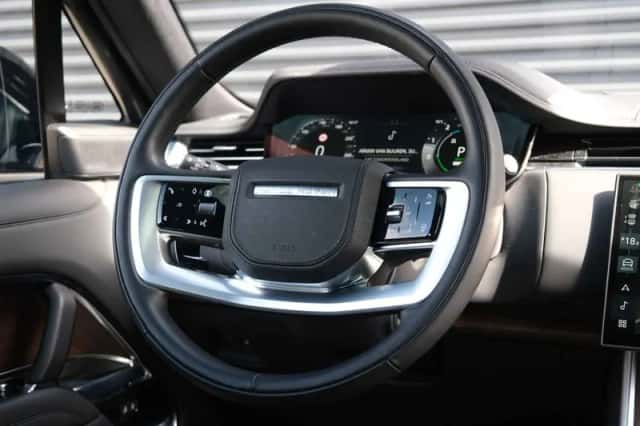 Land Rover Range Rover (2024) thumbnail 25