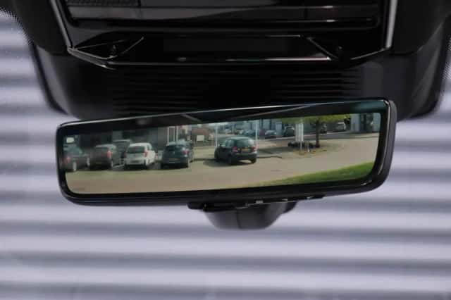 Land Rover Range Rover (2024) thumbnail 28