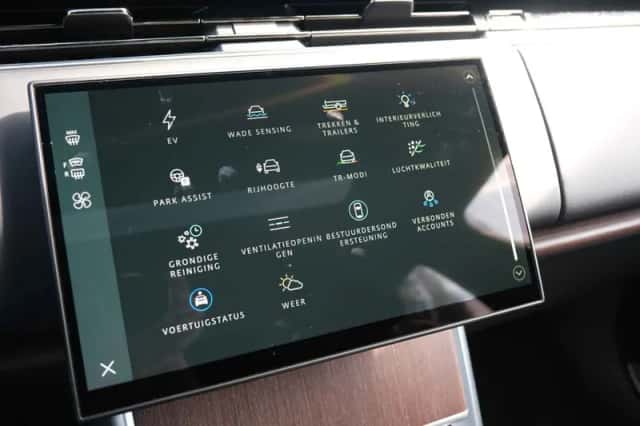 Land Rover Range Rover (2024) thumbnail 42