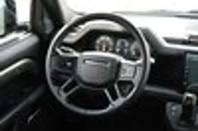 Land Rover Defender (2022) thumbnail 61