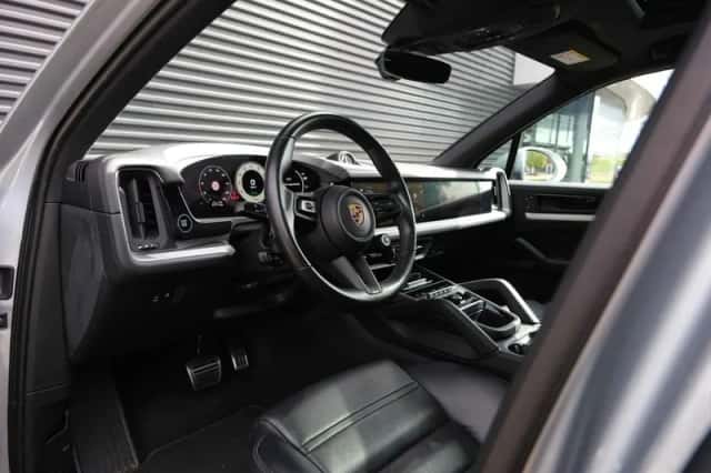 Porsche Cayenne (2024) thumbnail 18