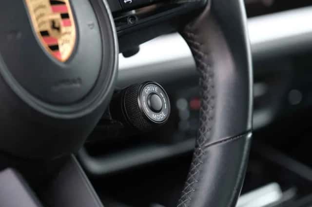 Porsche Cayenne (2024) thumbnail 20