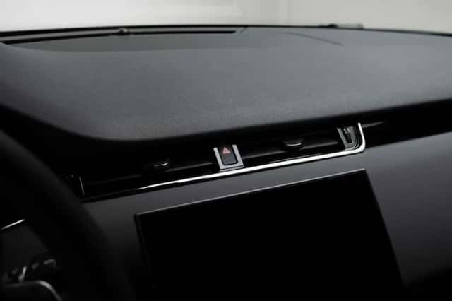 Land Rover Range Rover Evoque (2026) thumbnail 17