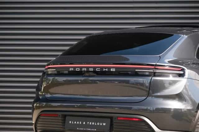 Porsche Macan (2026) thumbnail 11