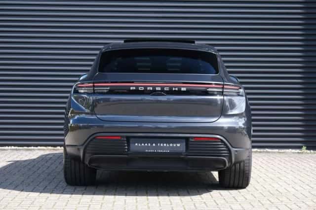 Porsche Macan (2026) thumbnail 12