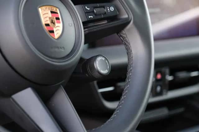 Porsche Macan (2026) thumbnail 13