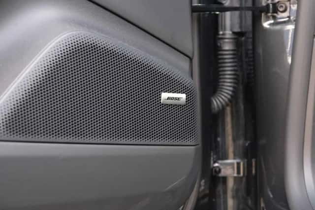 Porsche Macan (2026) thumbnail 16