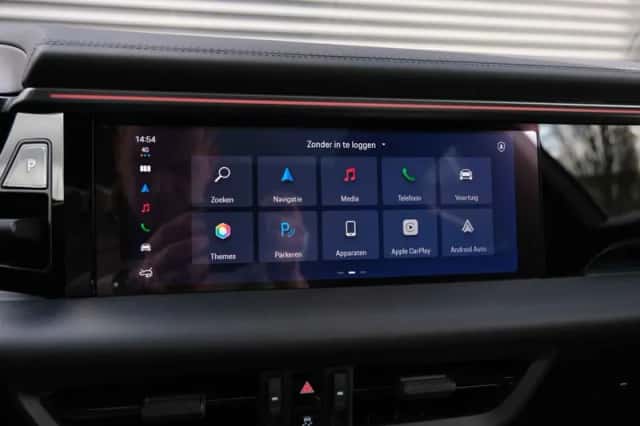 Porsche Macan (2026) thumbnail 36