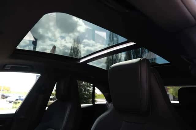 Porsche Macan (2026) thumbnail 5