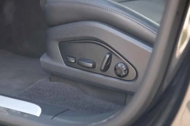 Porsche Macan (2026) thumbnail 6
