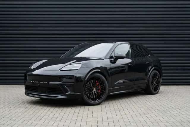 Porsche Macan (2026) thumbnail 1