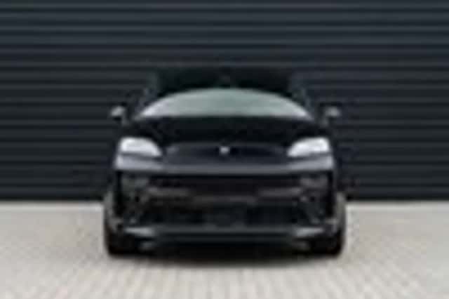 Porsche Macan (2026) thumbnail 12