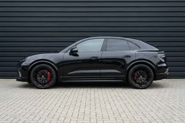 Porsche Macan (2026) thumbnail 5