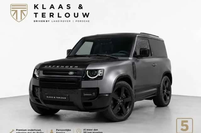 Land Rover Defender (2022) thumbnail 1