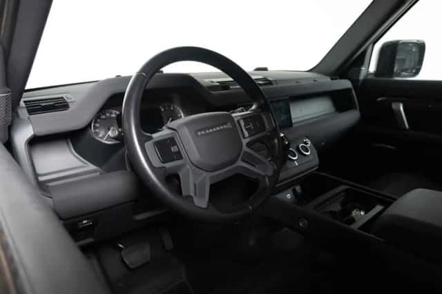 Land Rover Defender (2022) thumbnail 20