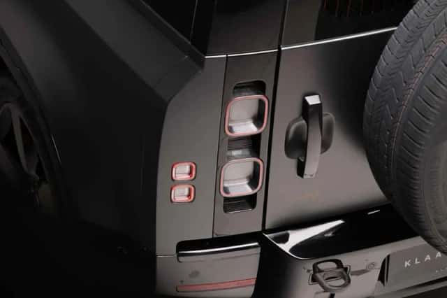 Land Rover Defender (2022) thumbnail 34