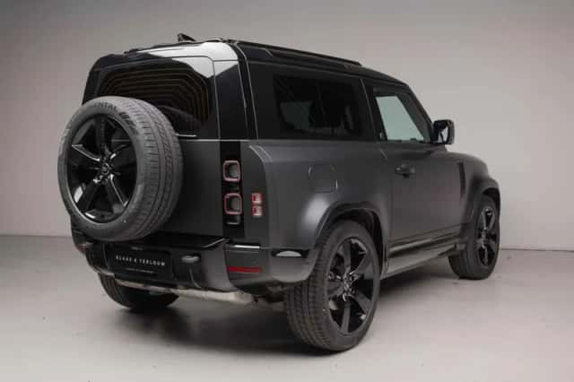 Land Rover Defender (2022) thumbnail 35