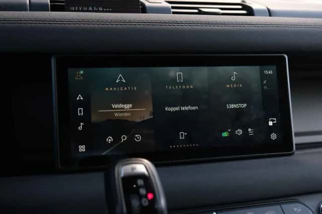 Land Rover Defender (2022) thumbnail 42
