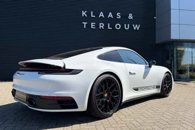 Porsche 911 (2019) thumbnail 17