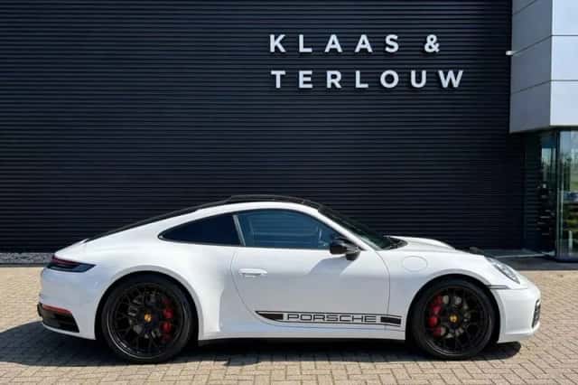 Porsche 911 (2019) thumbnail 21