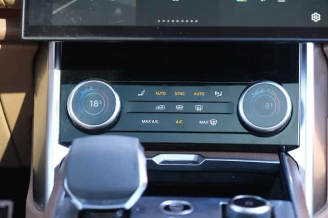 Land Rover Range Rover (2022) thumbnail 27