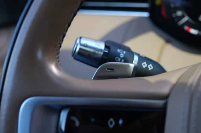 Land Rover Range Rover (2022) thumbnail 31