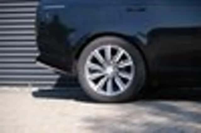Land Rover Range Rover (2022) thumbnail 50