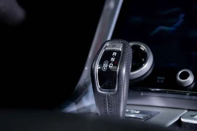 Land Rover Range Rover Sport (2018) thumbnail 29