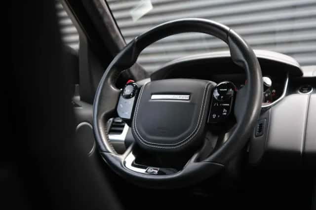 Land Rover Range Rover Sport (2018) thumbnail 32