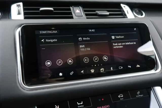 Land Rover Range Rover Sport (2018) thumbnail 43