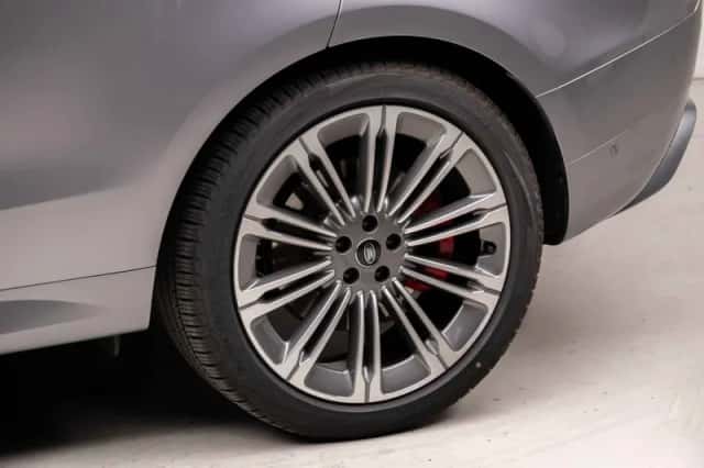 Land Rover Range Rover Sport (2023) thumbnail 11