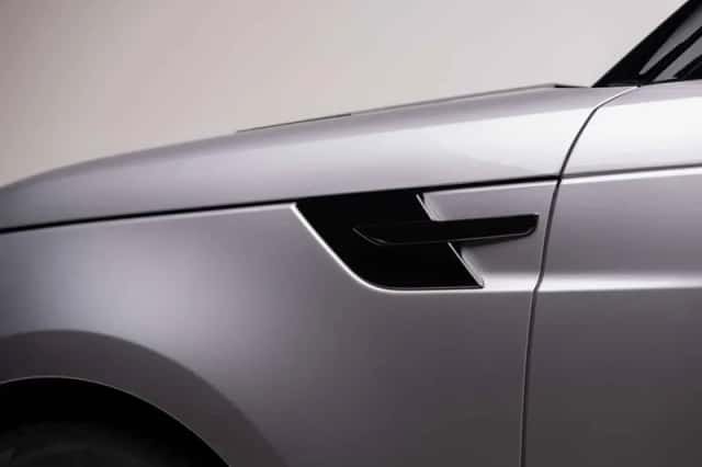 Land Rover Range Rover Sport (2023) thumbnail 12