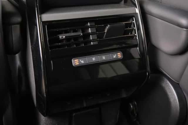 Land Rover Range Rover Sport (2023) thumbnail 31