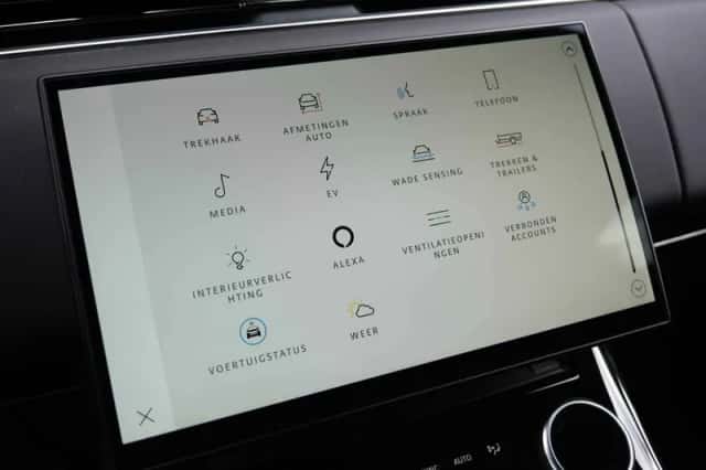 Land Rover Range Rover Sport (2023) thumbnail 43