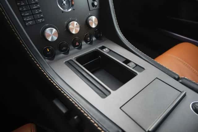 Aston Martin V8 Vantage (2008) thumbnail 18