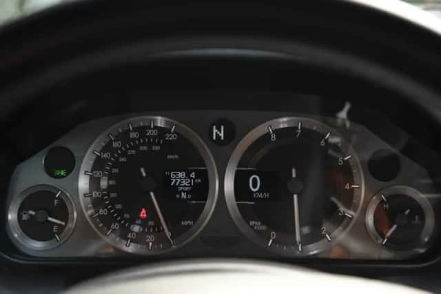 Aston Martin V8 Vantage (2008) thumbnail 4