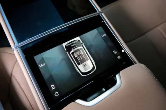 Land Rover Range Rover (2026) thumbnail 54