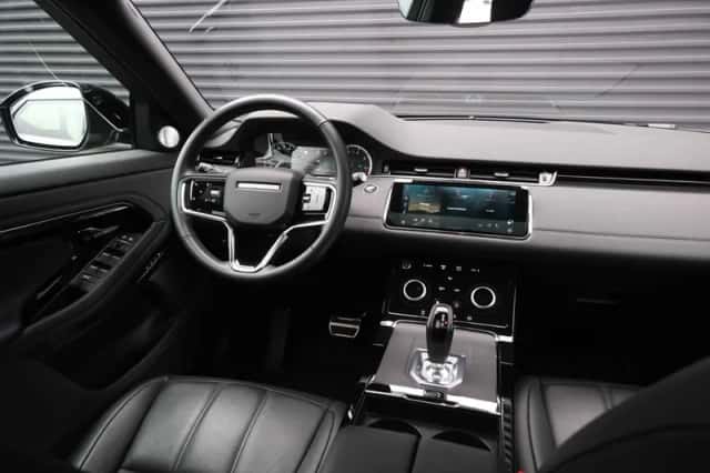 Land Rover Range Rover Evoque (2022) thumbnail 3