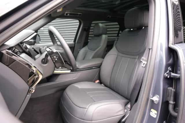 Land Rover Range Rover Sport (2026) thumbnail 4