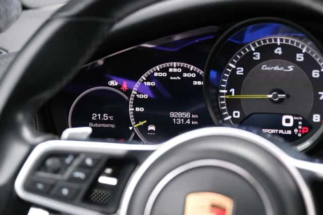 Porsche Panamera (2018) thumbnail 4
