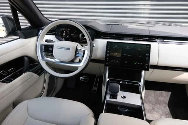 Land Rover Range Rover (2026) thumbnail 3