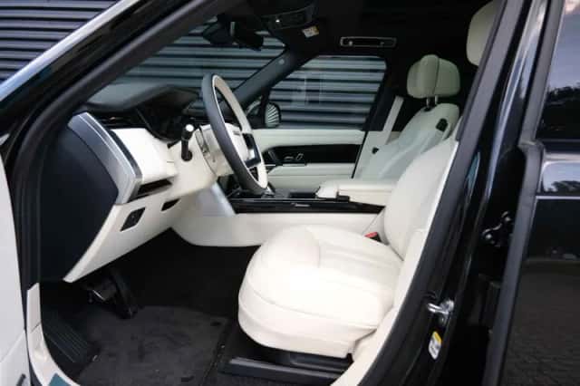 Land Rover Range Rover (2026) thumbnail 4