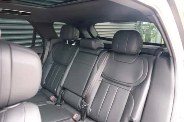Land Rover Range Rover Sport (2026) thumbnail 5