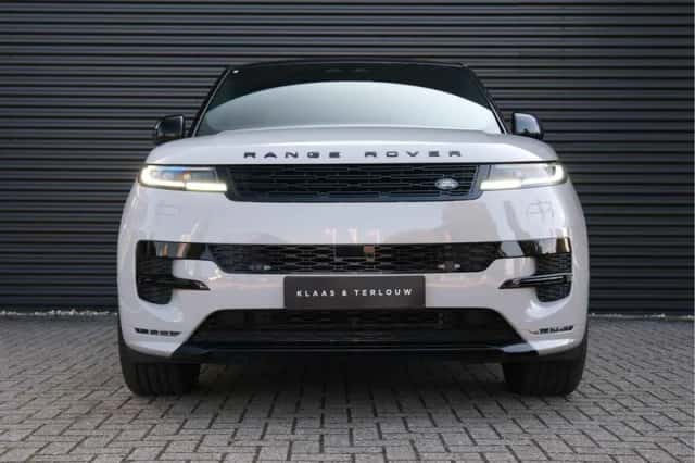 Land Rover Range Rover Sport (2026) thumbnail 6