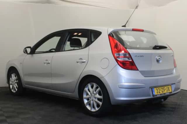 Hyundai i30 (2008) thumbnail 4