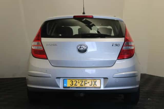 Hyundai i30 (2008) thumbnail 5