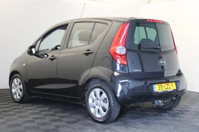 Opel Agila (2009) thumbnail 4