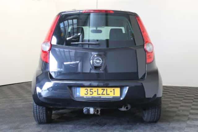 Opel Agila (2009) thumbnail 5